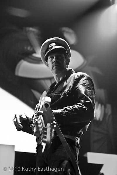 Paul Simonon, Gorillaz