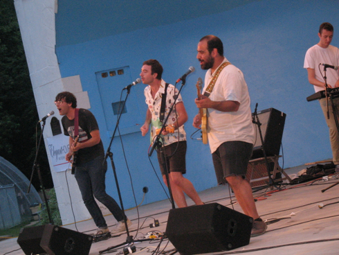 Matt Mondanile, Martin Courtney & Alex Bleeker Real Estate @ Kasschau Memorial Shell