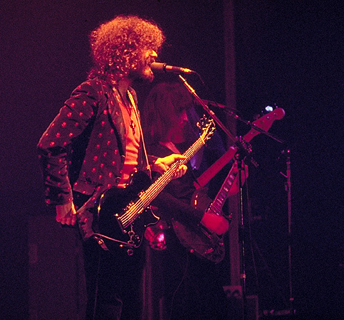 Who Is tHis Famous 70s Rock Star? - Bass Guitar - Harmony Central