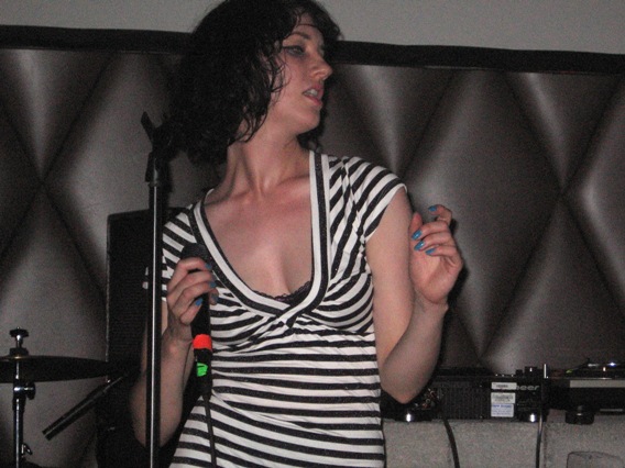 Kate of The Long Blondes @ Transit 7/29/06